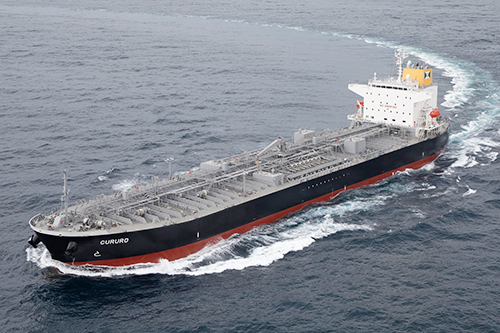 52,000載貨重量トン型ケミカル/プロダクトオイルキャリア“CURURO”